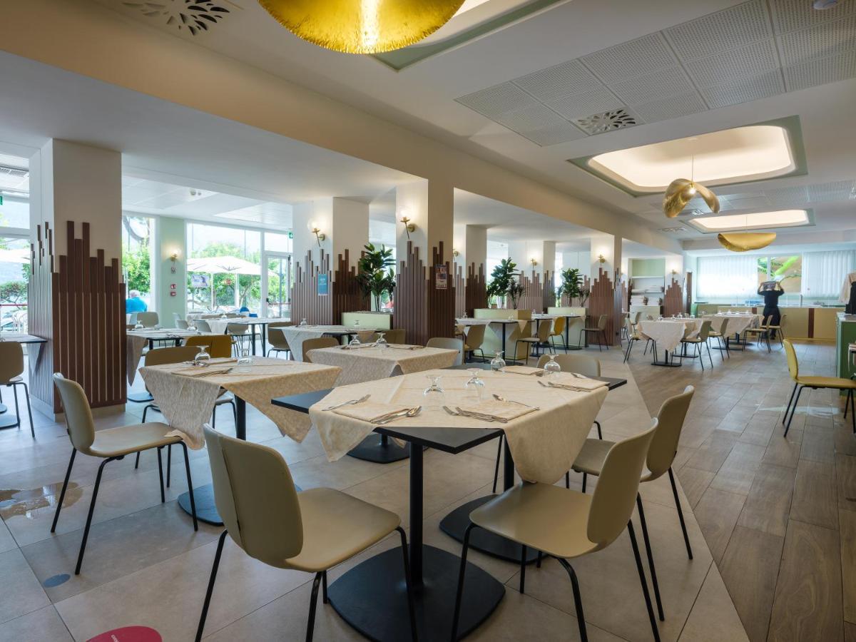 Hotel Leonardo Da Vinci Limone sul Garda Esterno foto