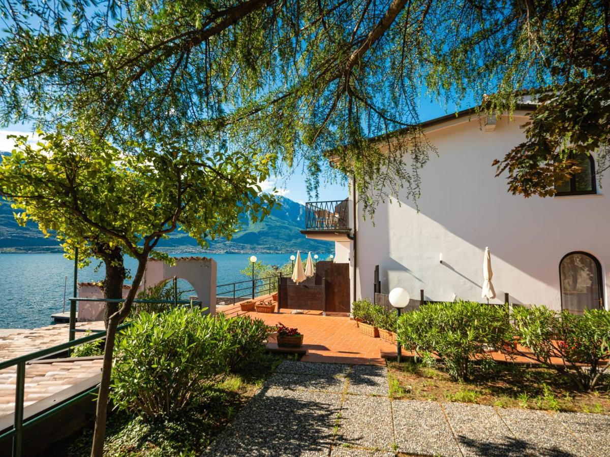 Hotel Leonardo Da Vinci Limone sul Garda Esterno foto