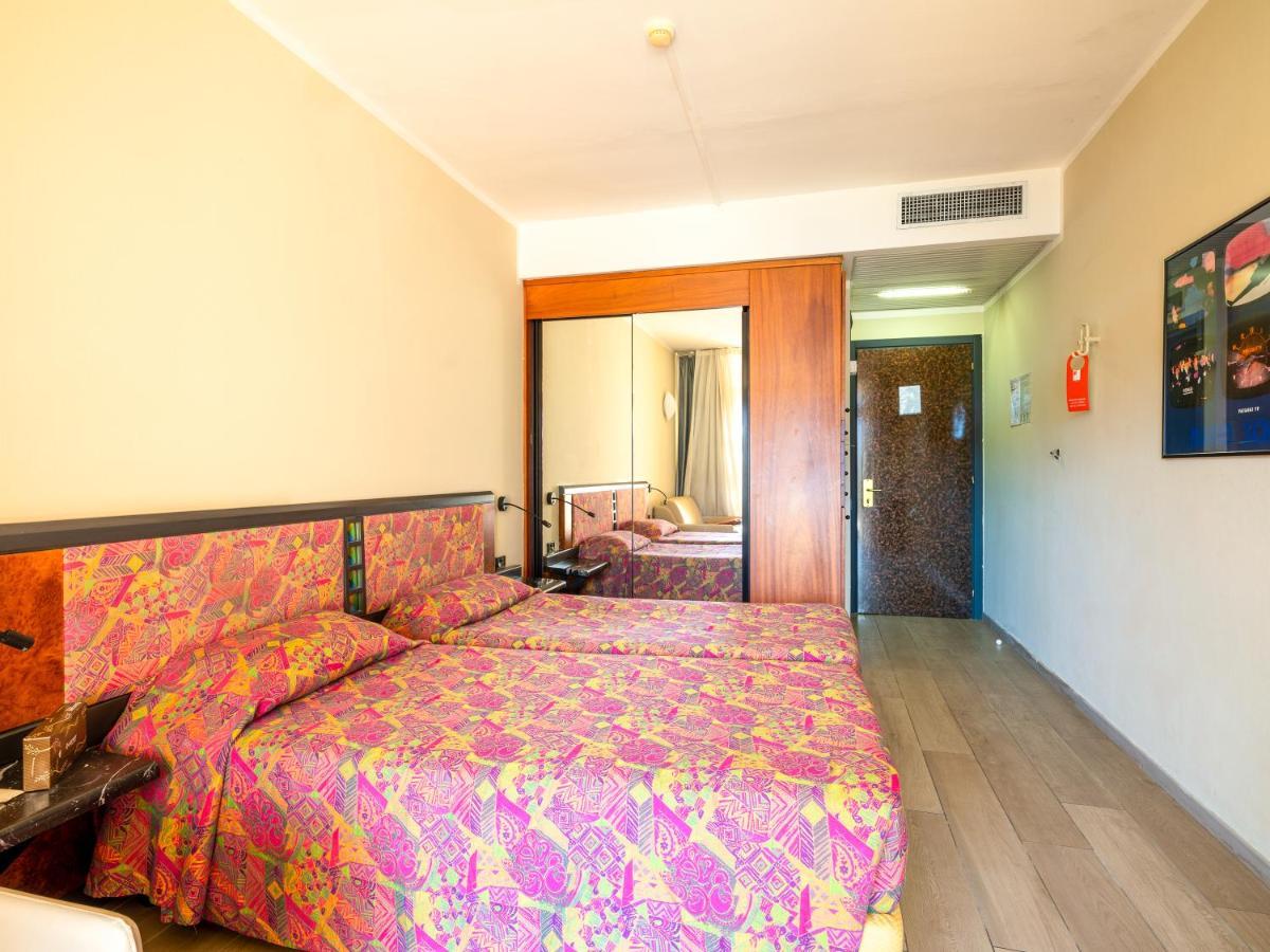 Hotel Leonardo Da Vinci Limone sul Garda Esterno foto